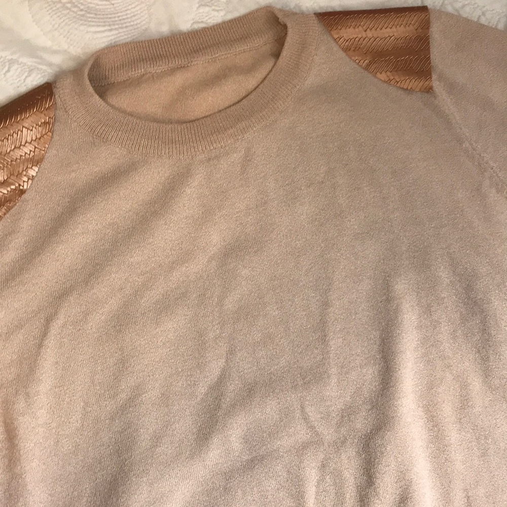 2 piece Lounge Set top pant Size SM Leather Detail - Picture 2 of 11